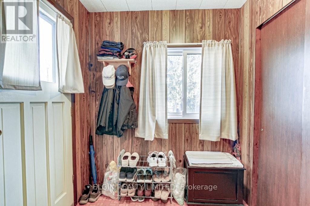 Photo 11 of 28 for 128 Myrtle Street