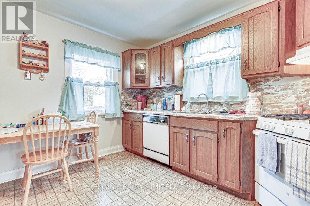Photo 8 of 28 for 128 Myrtle Street