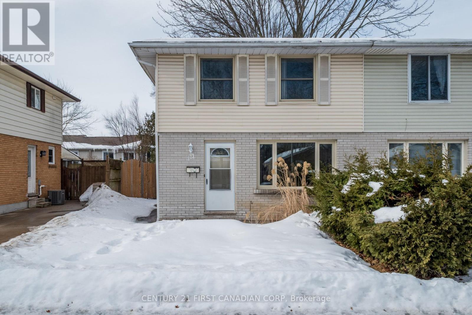 Property at 111 WOODROW CRESCENT image 2