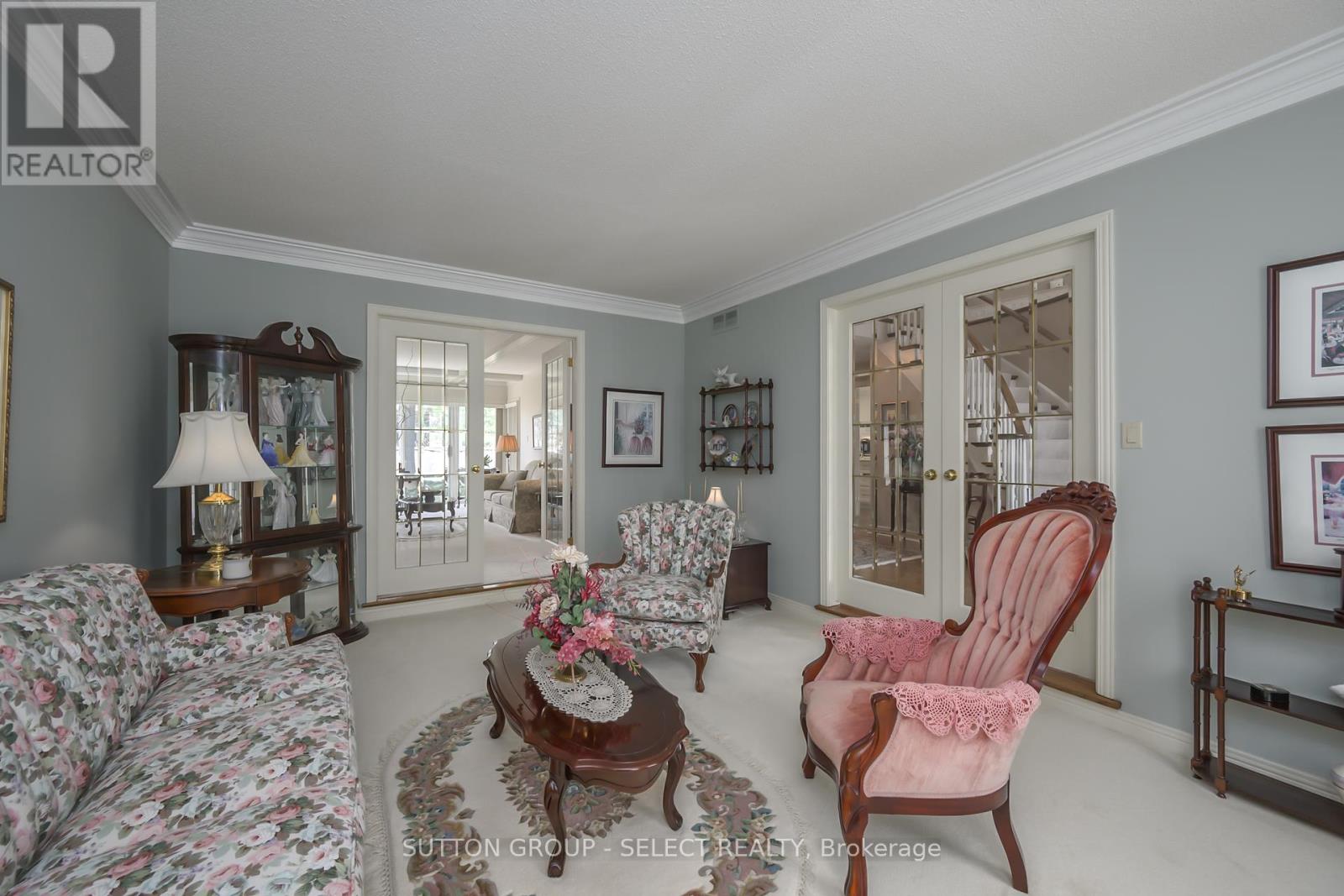 Photo 11 of 49 for 121 Whiteacres Drive