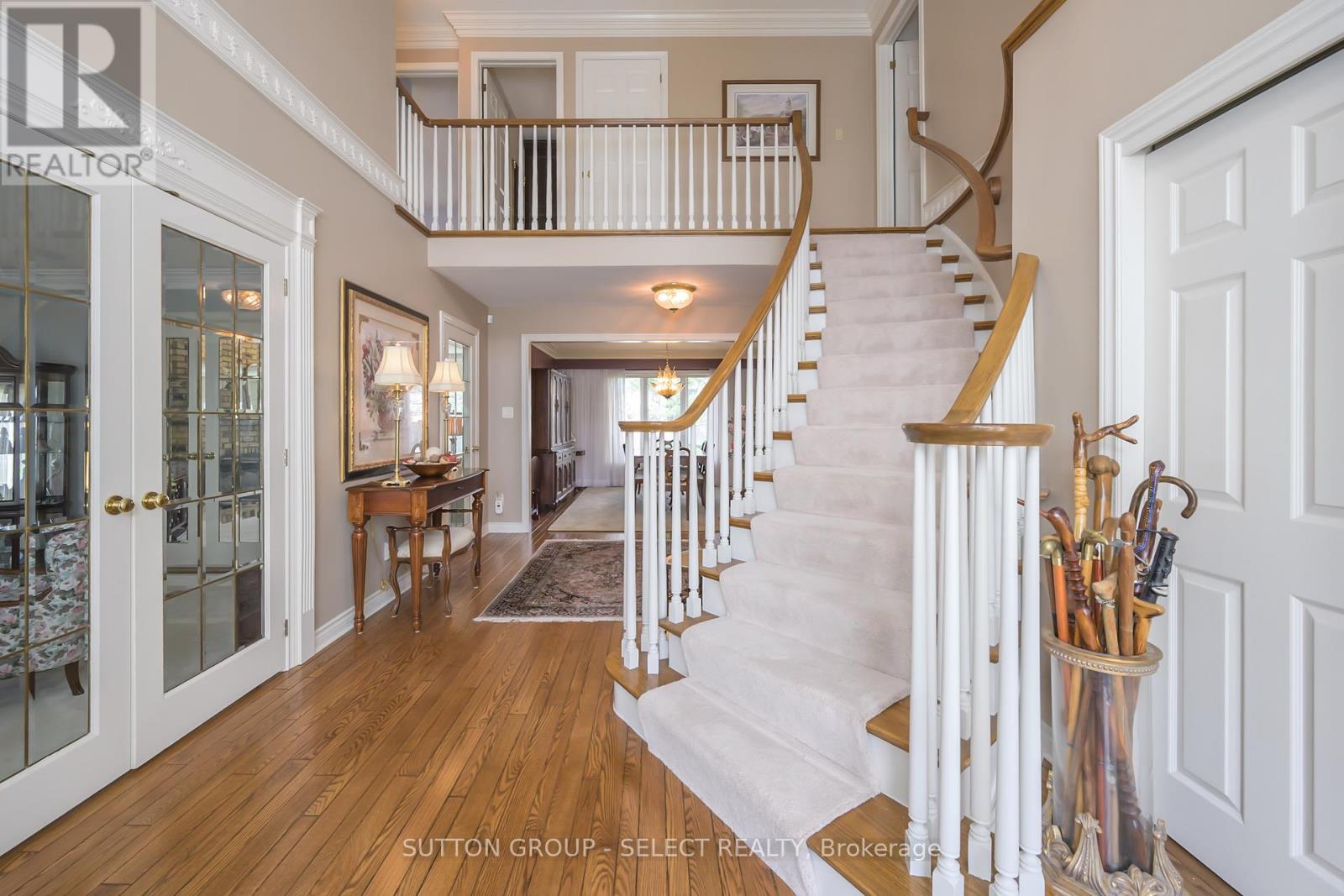 Photo 5 of 49 for 121 Whiteacres Drive