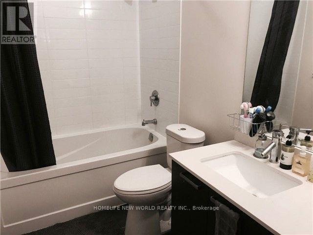 1803 - 30 Roehampton Avenue, Toronto, Ontario  M4P 0B9 - Photo 6 - C12030259