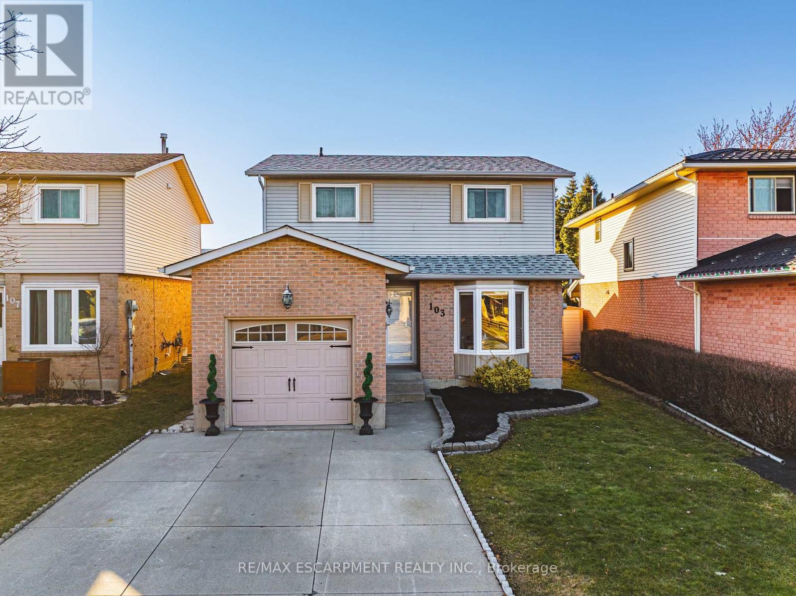 Property at 103 BROUGHTON AVENUE image 1