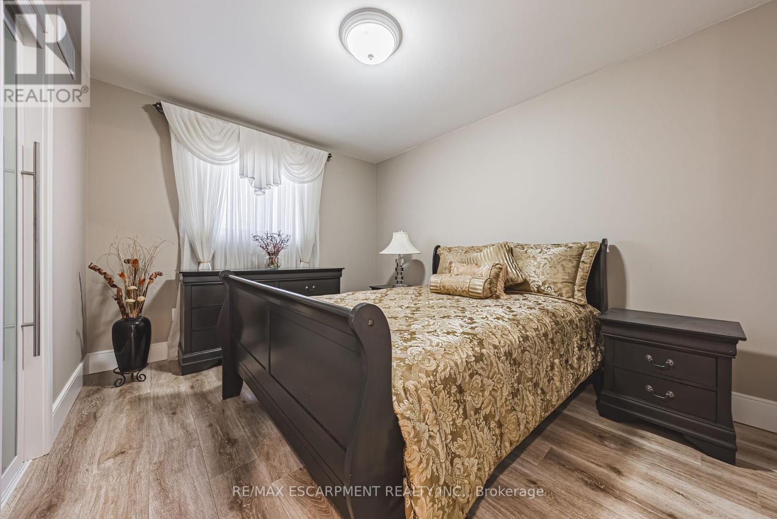103 Broughton Avenue, Hamilton, Ontario  L8W 3S7 - Photo 28 - X12030291