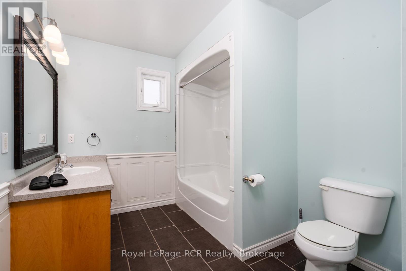 625 Wallace Avenue S, North Perth, Ontario  N4W 1Y7 - Photo 15 - X12033723