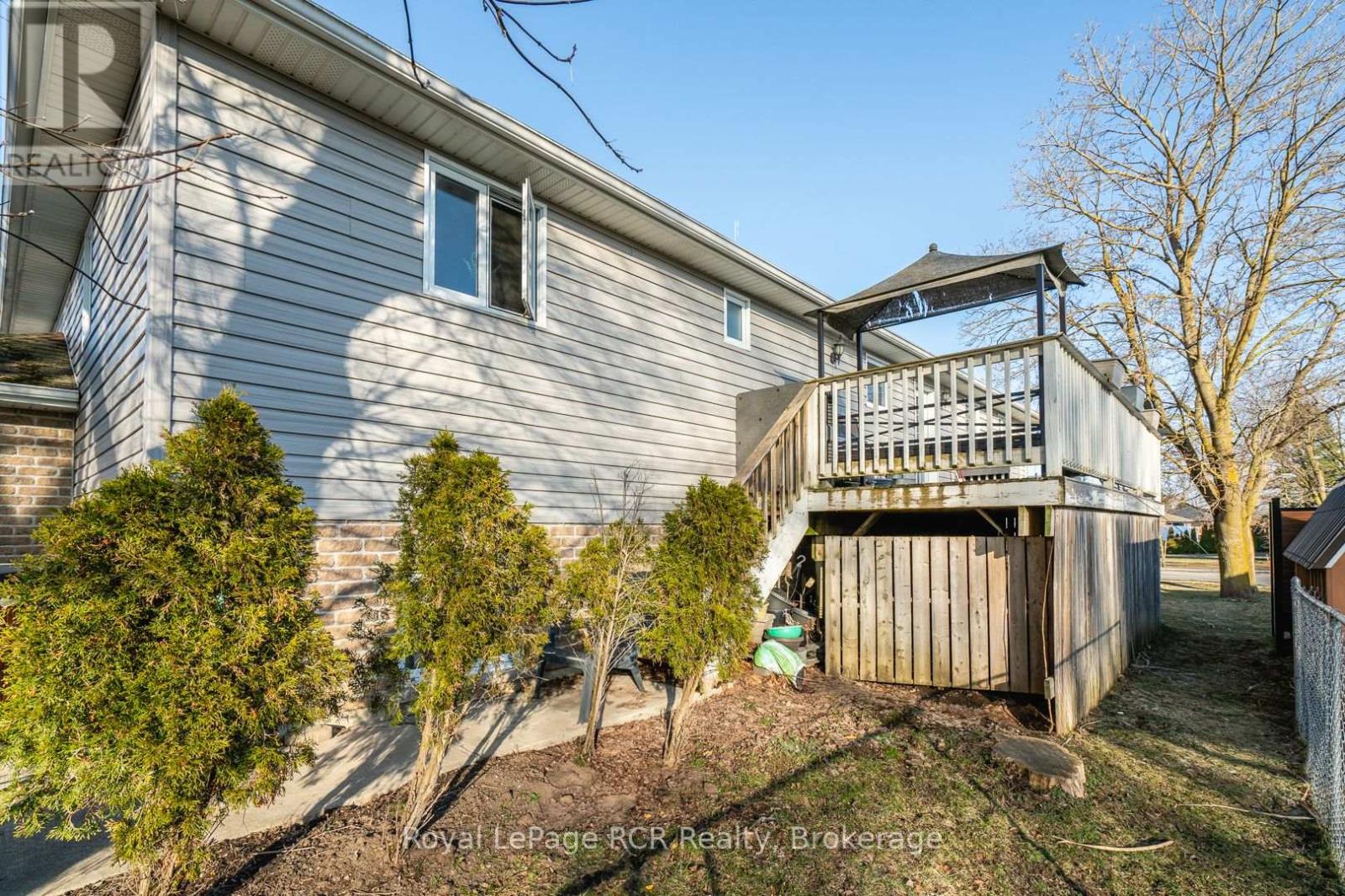 625 Wallace Avenue S, North Perth, Ontario  N4W 1Y7 - Photo 33 - X12033723