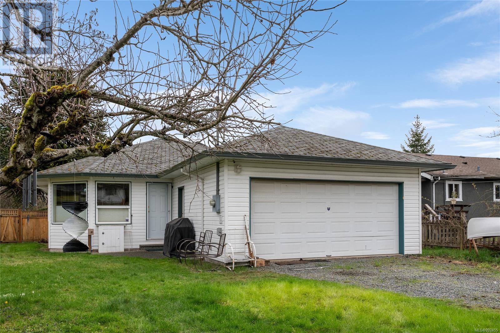 403 Watfield Ave, Nanaimo, British Columbia