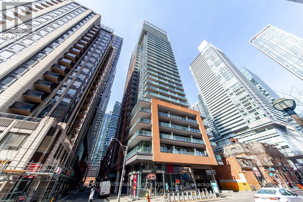 Property at 318 - 8 MERCER STREET image 2
