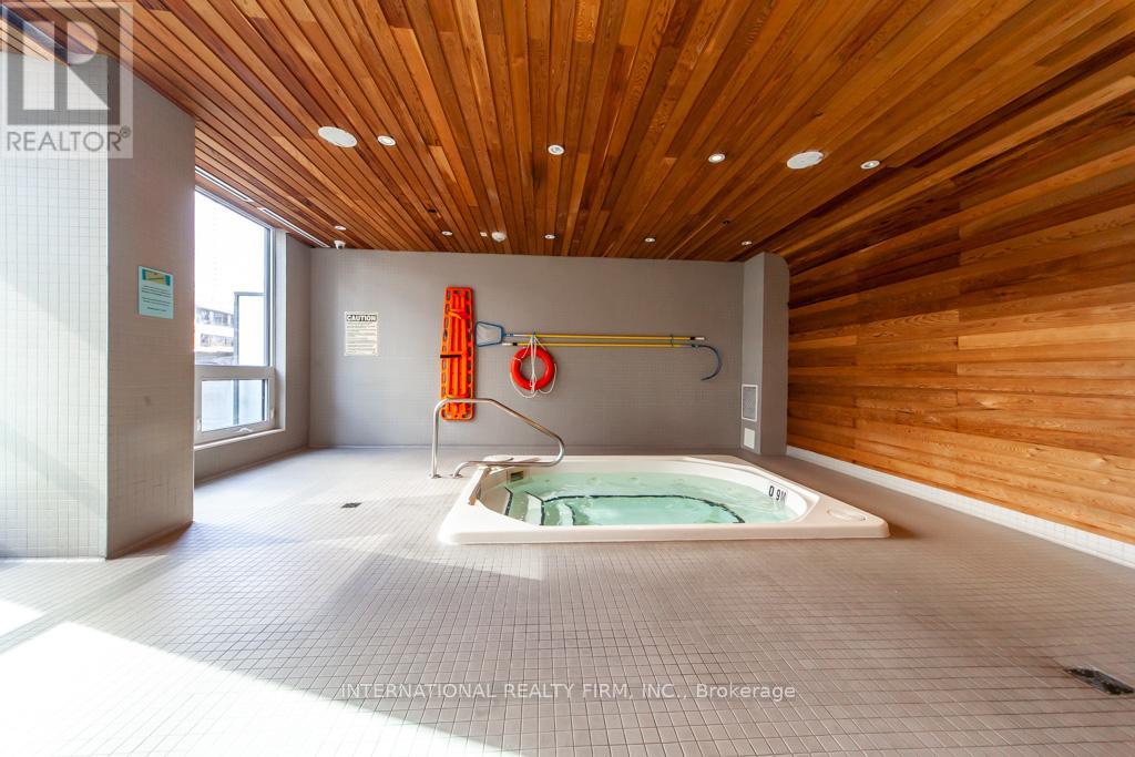 318 - 8 Mercer Street, Toronto, Ontario  M5V 0C4 - Photo 36 - C12033765