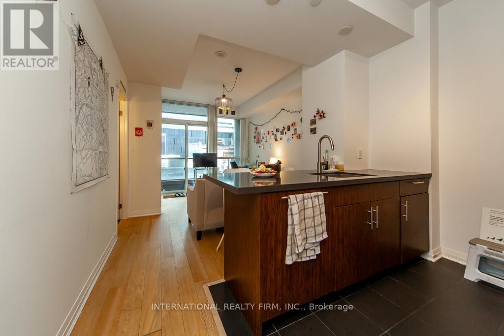 318 - 8 Mercer Street, Toronto, Ontario  M5V 0C4 - Photo 7 - C12033765