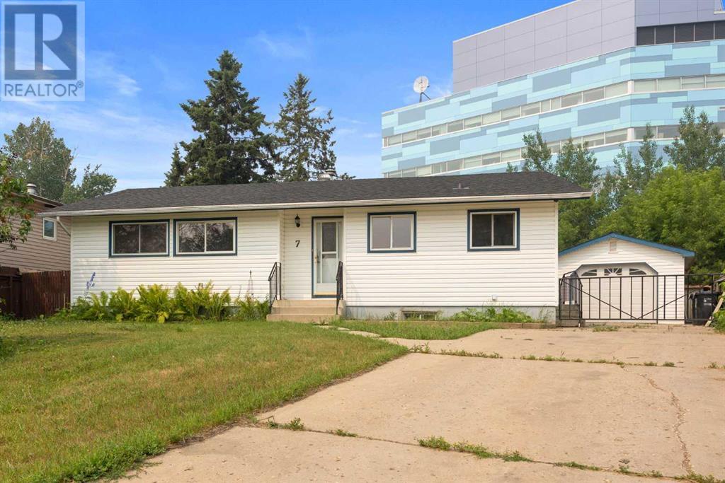 Property at 7 Berry Crescent image 1