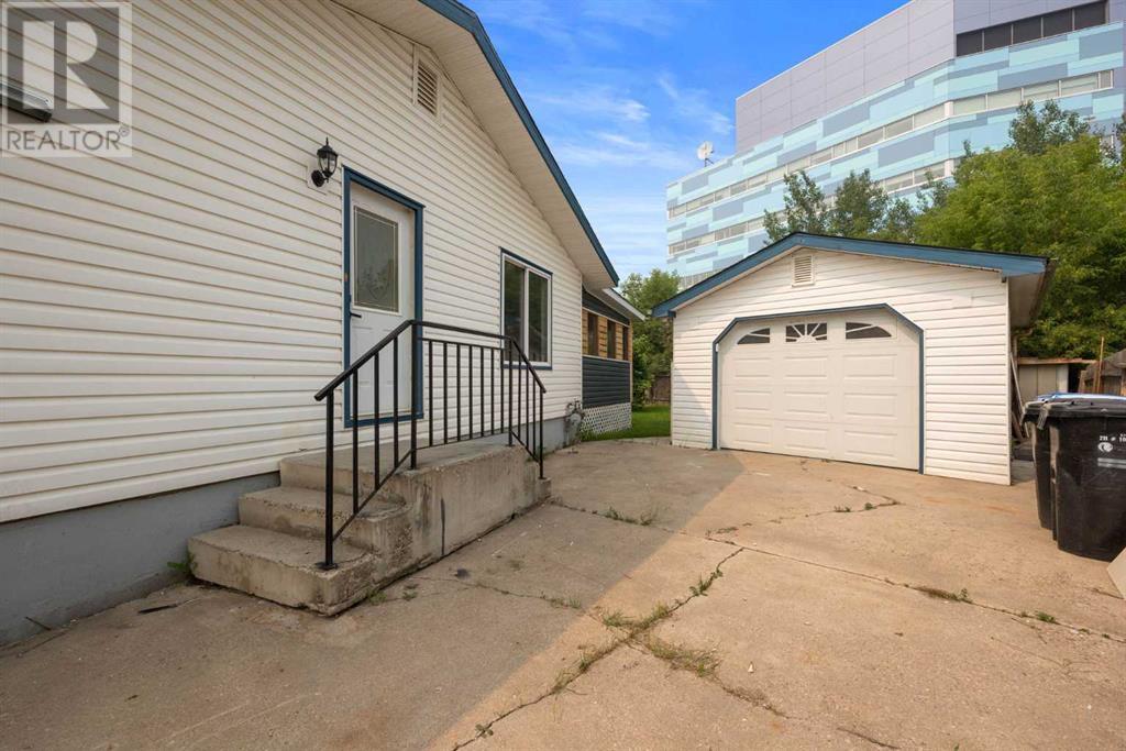 Property at 7 Berry Crescent image 2