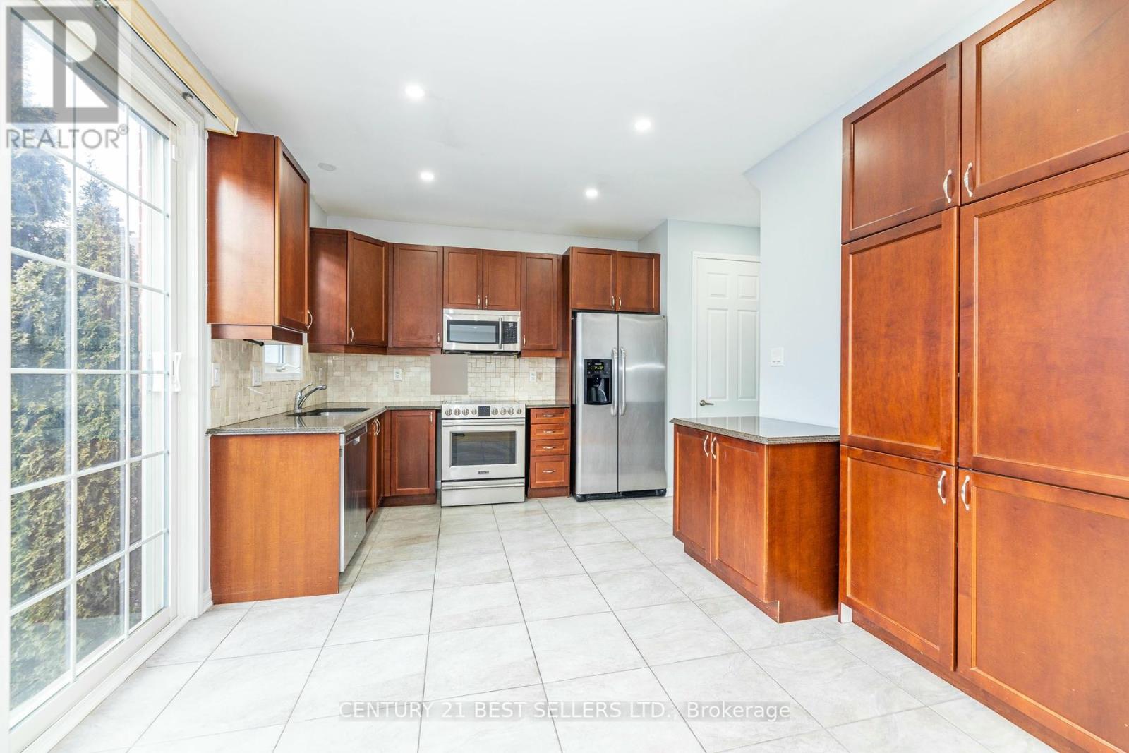 436 Tyrone Crescent, Milton, Ontario  L9T 8J8 - Photo 13 - W12033667