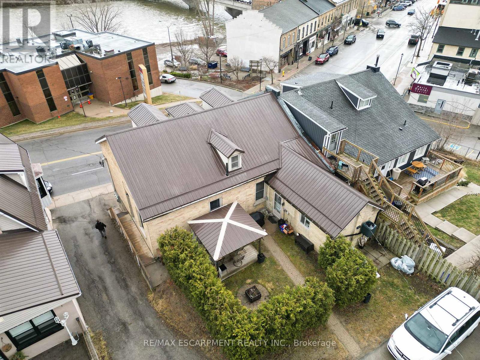 142 Grand River Street N, Brant, Ontario  N3L 2M5 - Photo 35 - X12033778