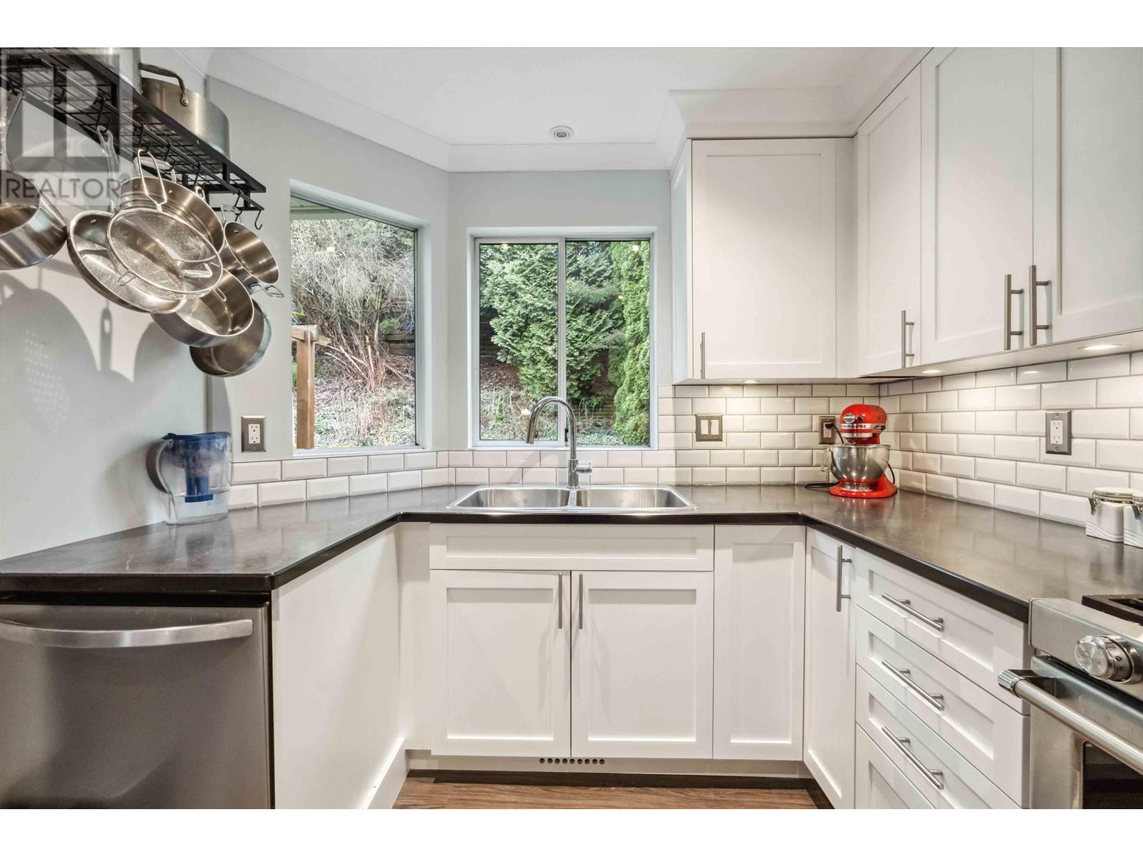 Property at 18 22900 126 AVENUE image 4
