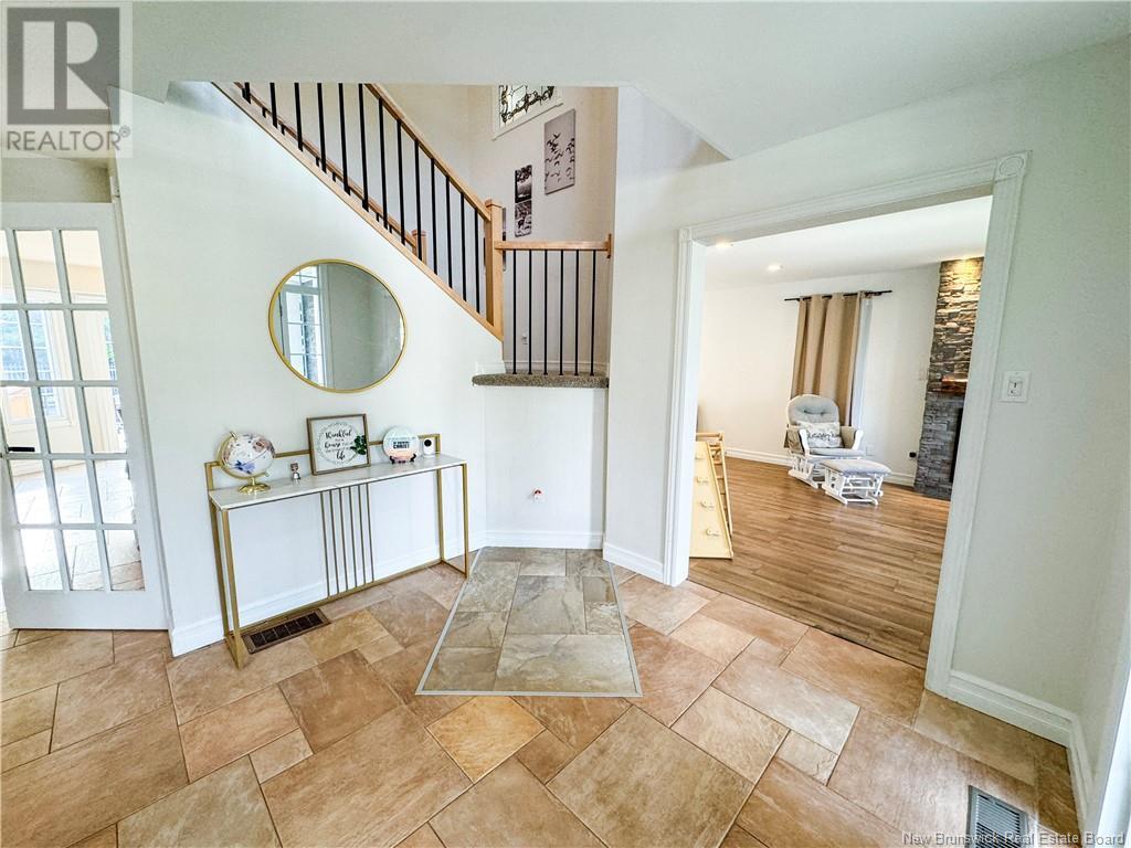 Property at 130 Greywood Court image 3