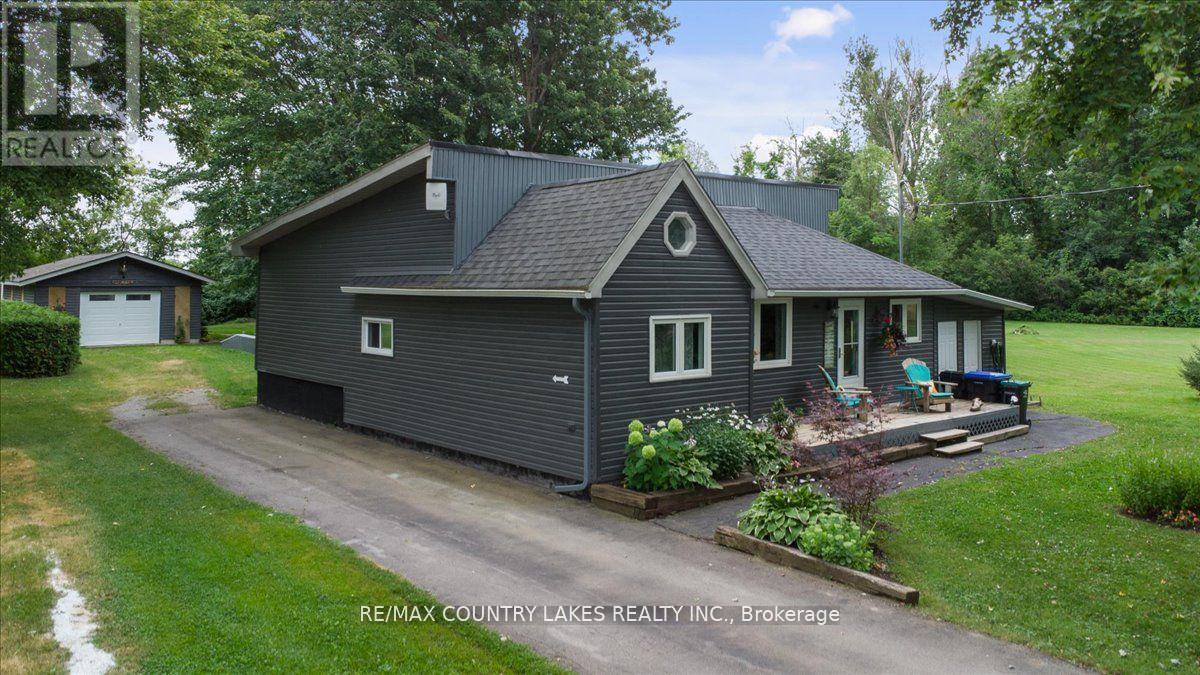 Property at 2481 LAKESHORE DRIVE image 2