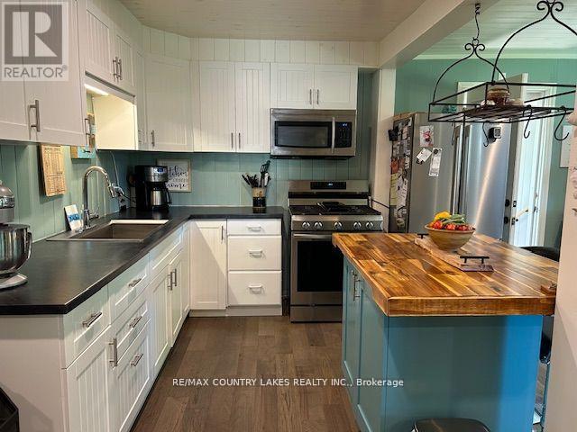Property at 2481 LAKESHORE DRIVE image 5