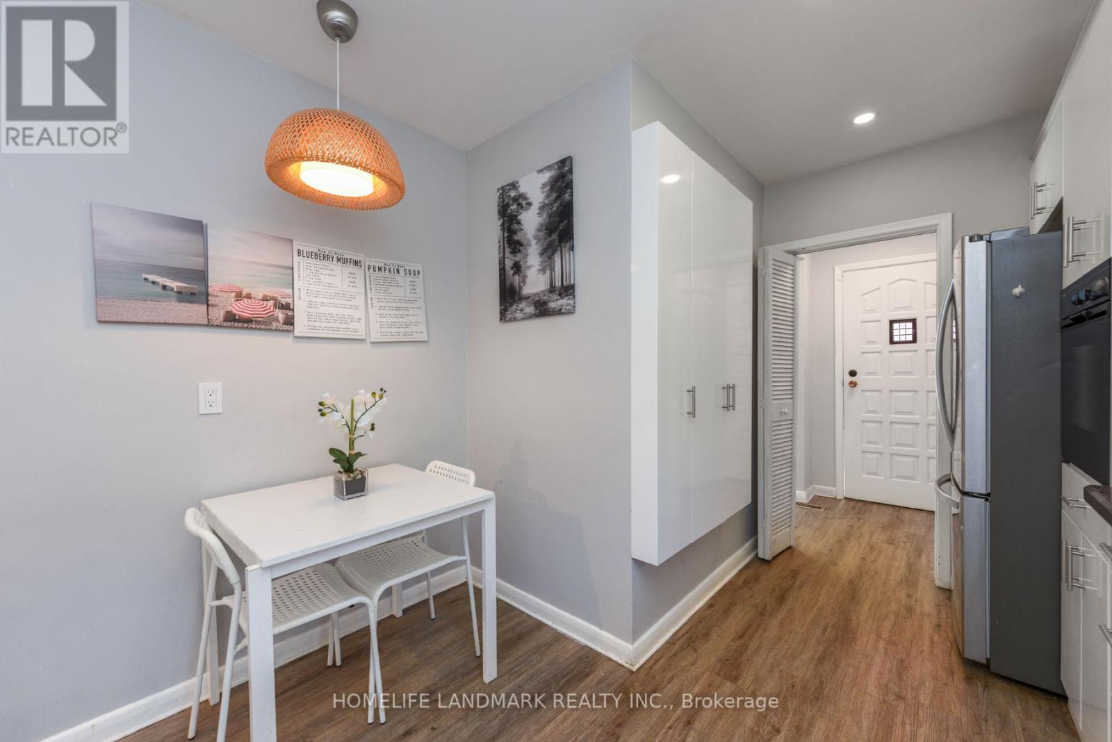 19 Belgate Place, Toronto, Ontario  M9C 3Y5 - Photo 14 - W12033893