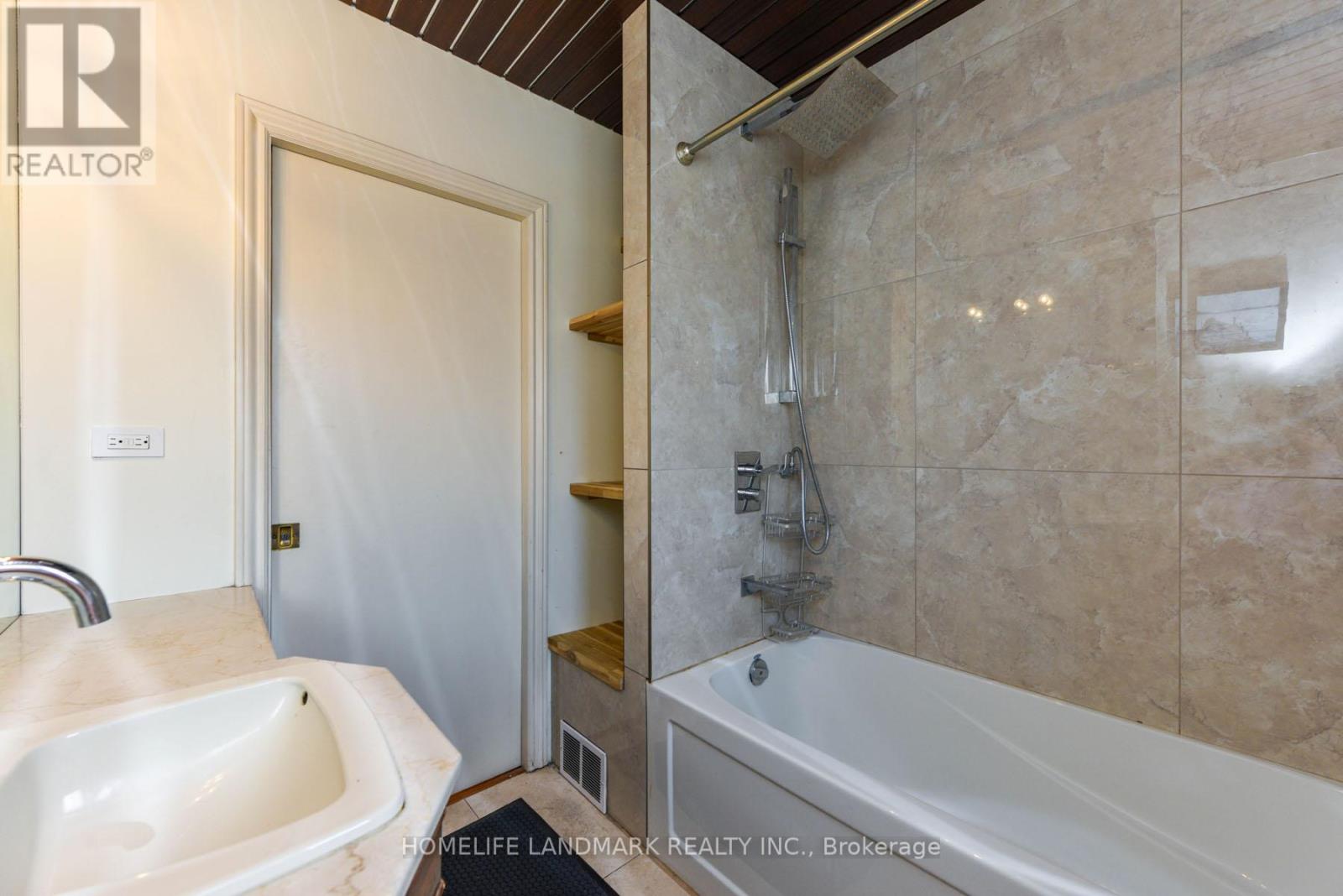 19 Belgate Place, Toronto, Ontario  M9C 3Y5 - Photo 19 - W12033893
