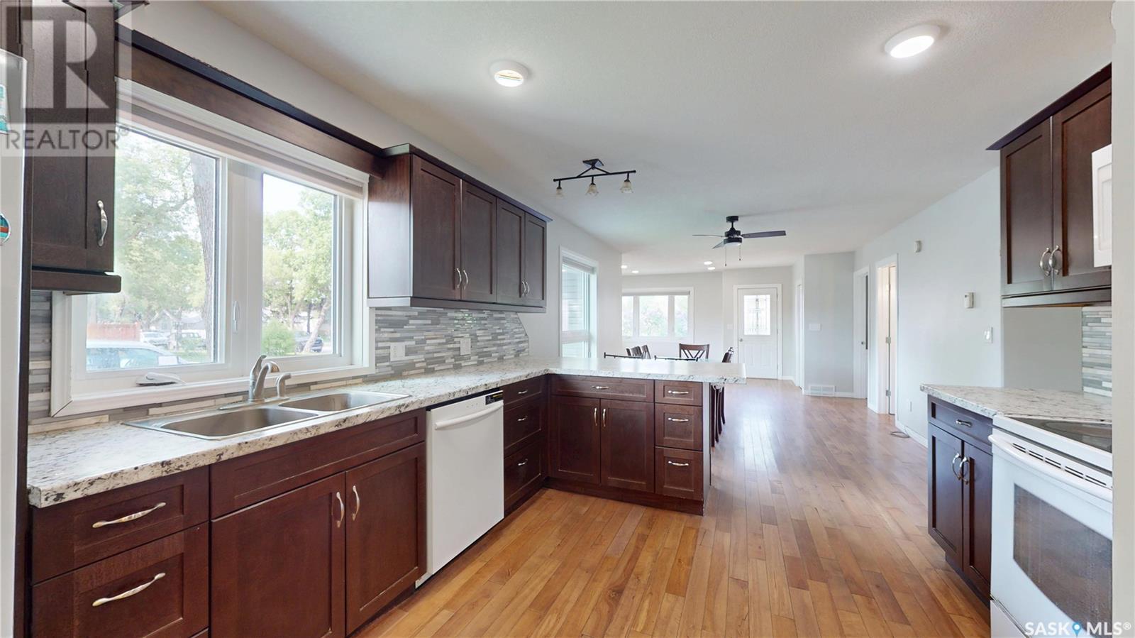 1401 Mark Avenue, Moosomin, Saskatchewan  S0G 3N0 - Photo 7 - SK999416