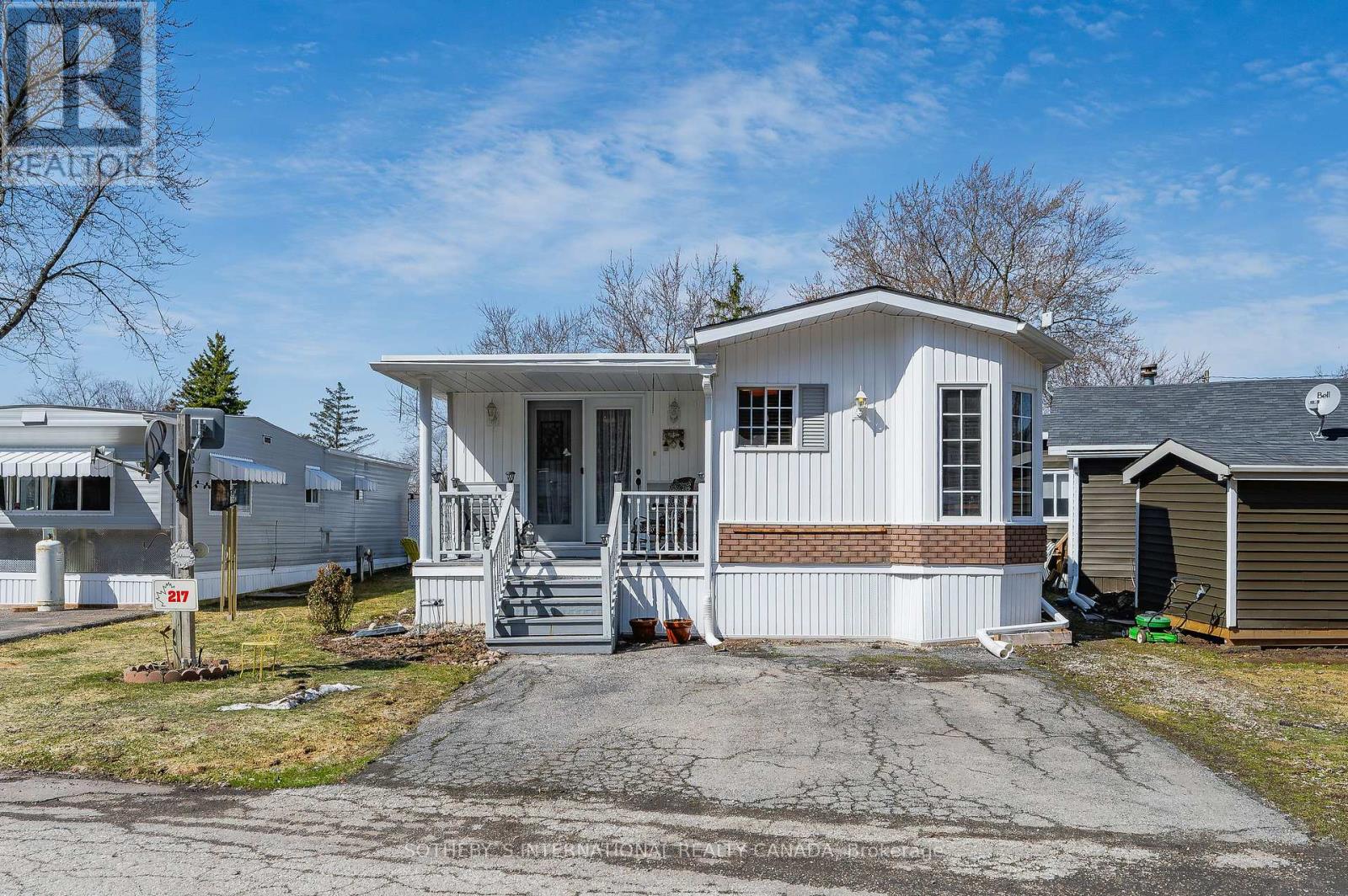 Property at 217 - 580 BEAVER CREEK ROAD image 2