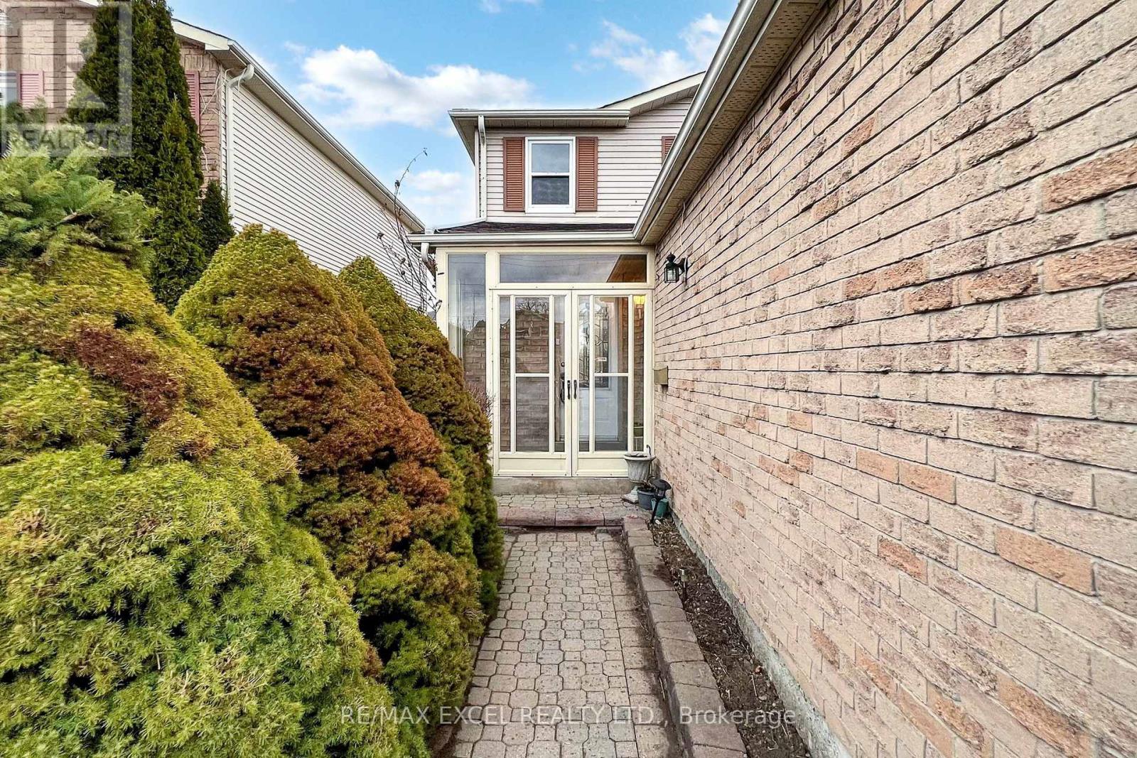Property at 52 MARESFIELD DRIVE image 3