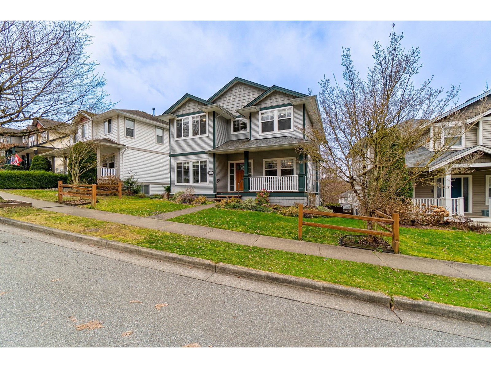 Property at 36522 LESTER PEARSON WAY image 2
