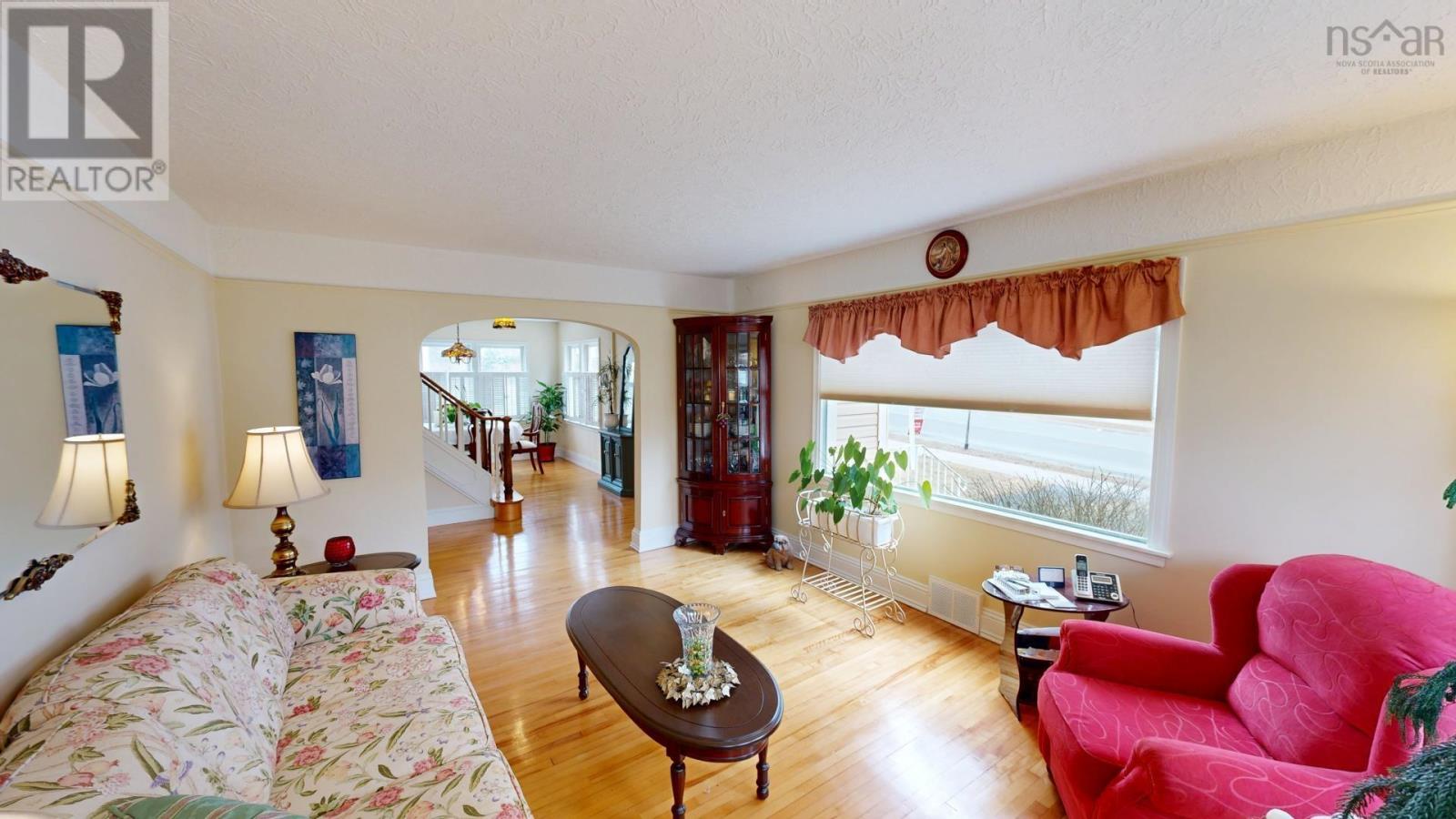 66 Pleasant Street, Dartmouth, Nova Scotia  B2Y 3P5 - Photo 5 - 202505493