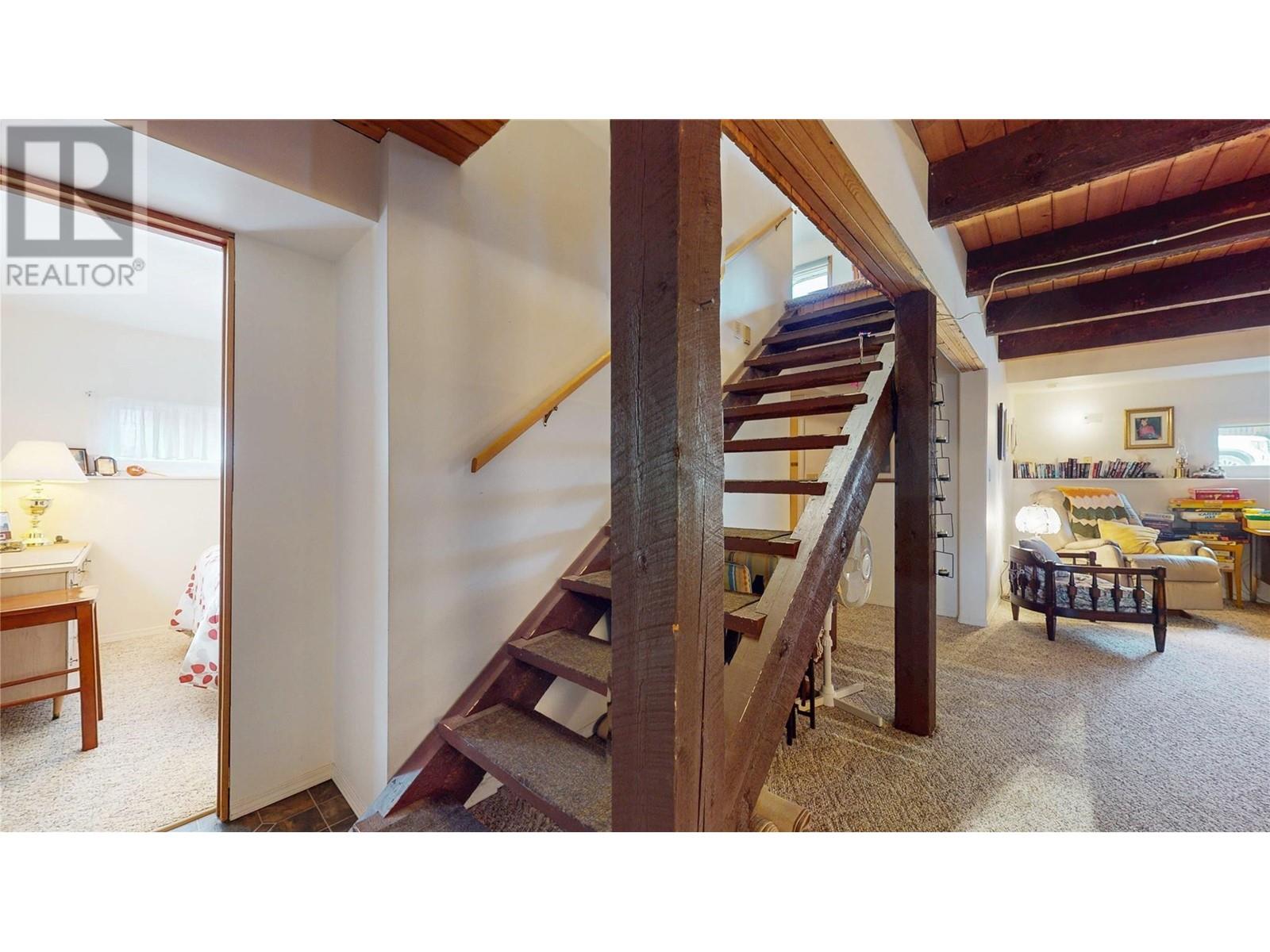 861 300th Street, Marysville, British Columbia  V1A 3J7 - Photo 16 - 10339943