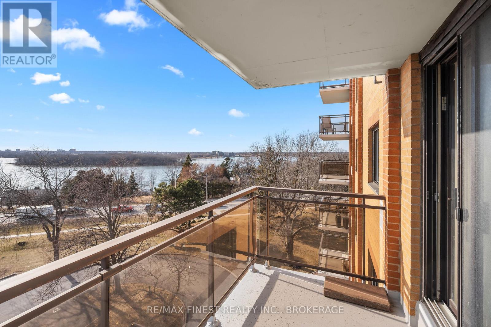 609 - 120 BARRETT COURT, kingston (kingston east (incl barret crt)), Ontario