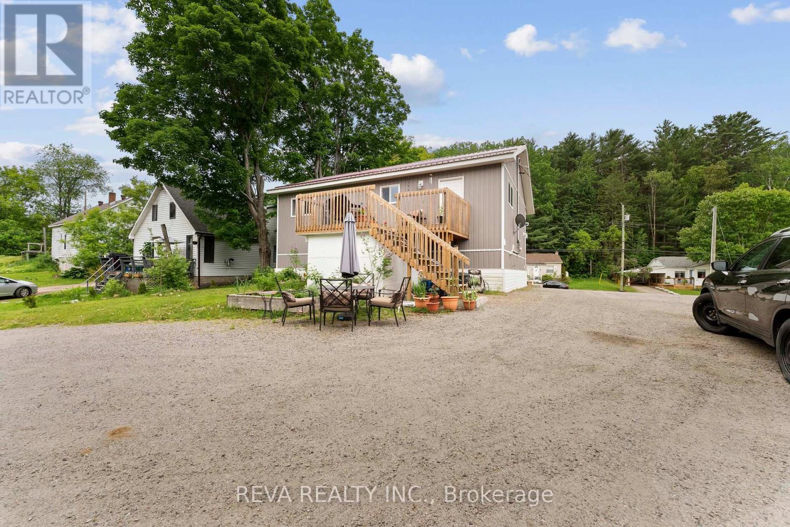 Property at 64 BRIDGE STREET E image 1