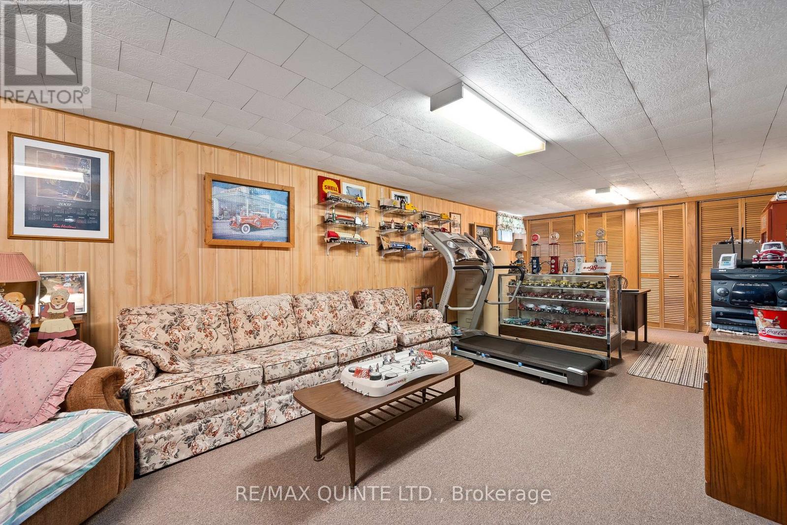 257 Elmbrook Road, Prince Edward County, Ontario  K0K 2T0 - Photo 24 - X12034032