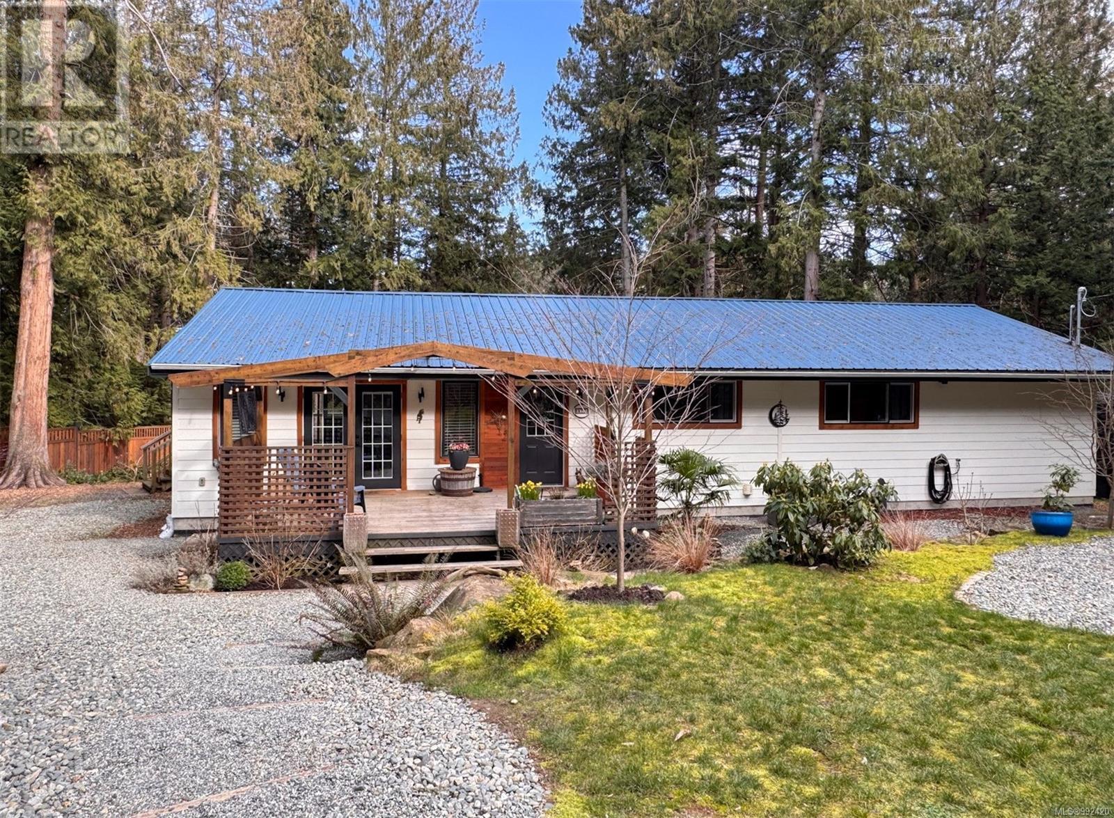 876 Canso Rd, Gabriola Island, British Columbia