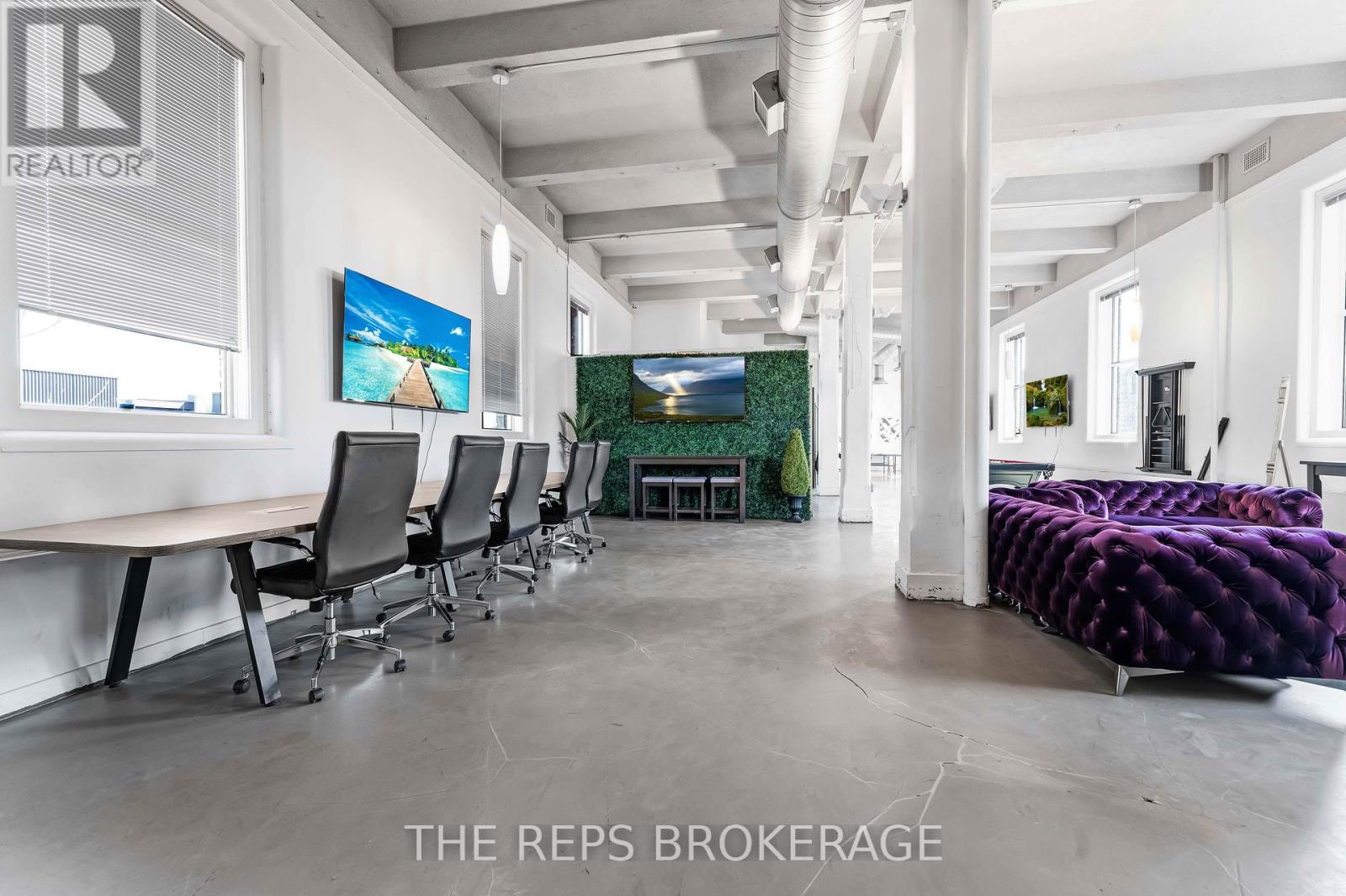 Upper Unit - 43 Eccles Street N, Ottawa, Ontario  K1R 6S3 - Photo 12 - X12033981