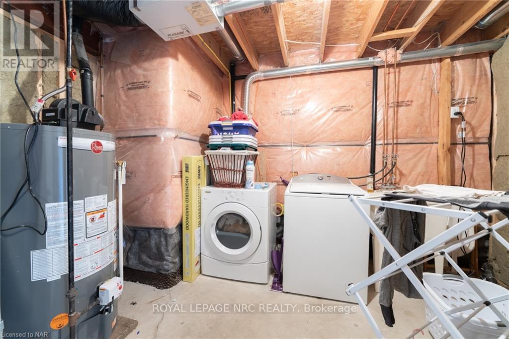 535 Carrie Avenue, Fort Erie (Point Abino), Ontario  L0S 1N0 - Photo 32 - X12033923