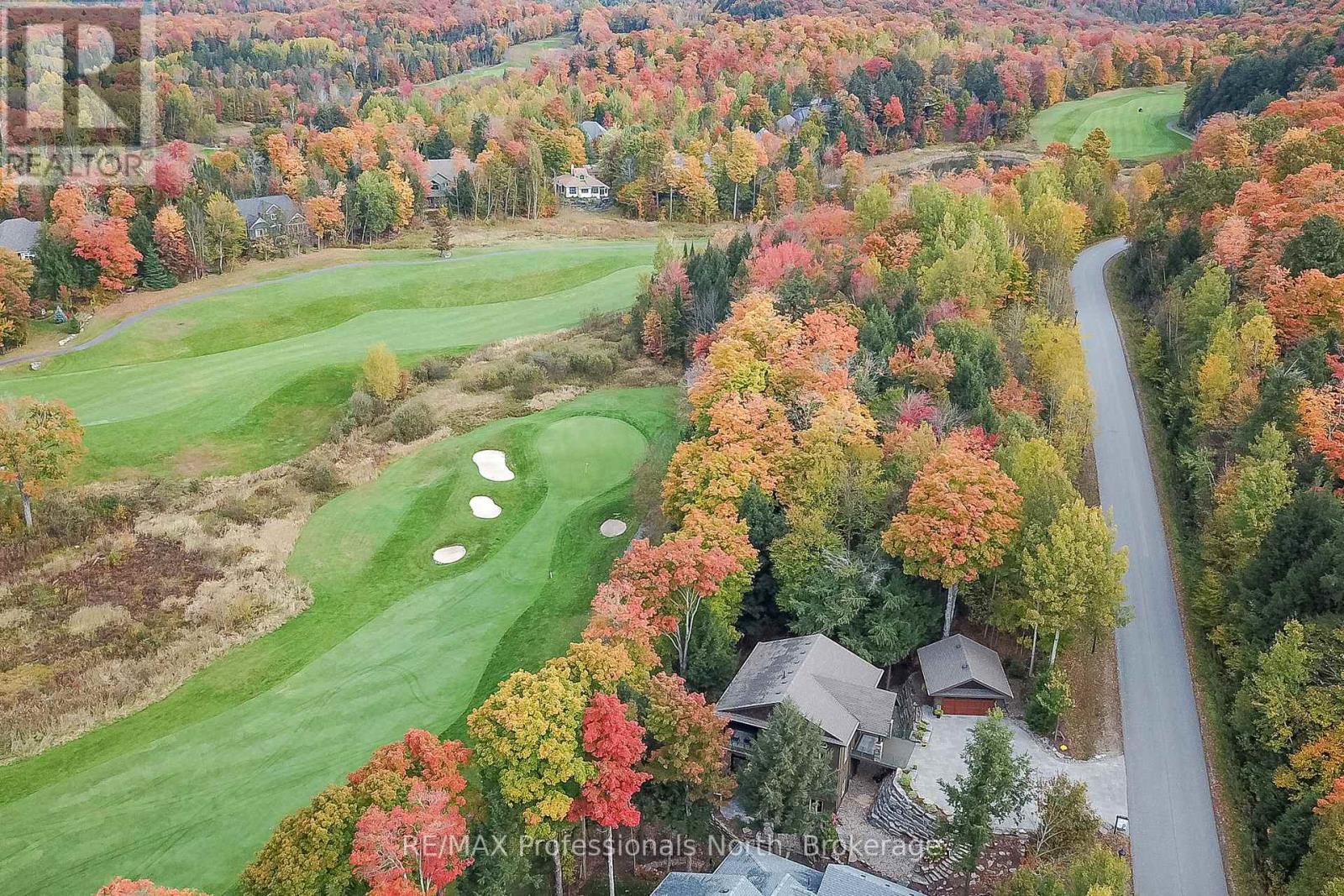 41 Clubhouse Drive, Huntsville, Ontario  P1H 1B1 - Photo 35 - X12034009