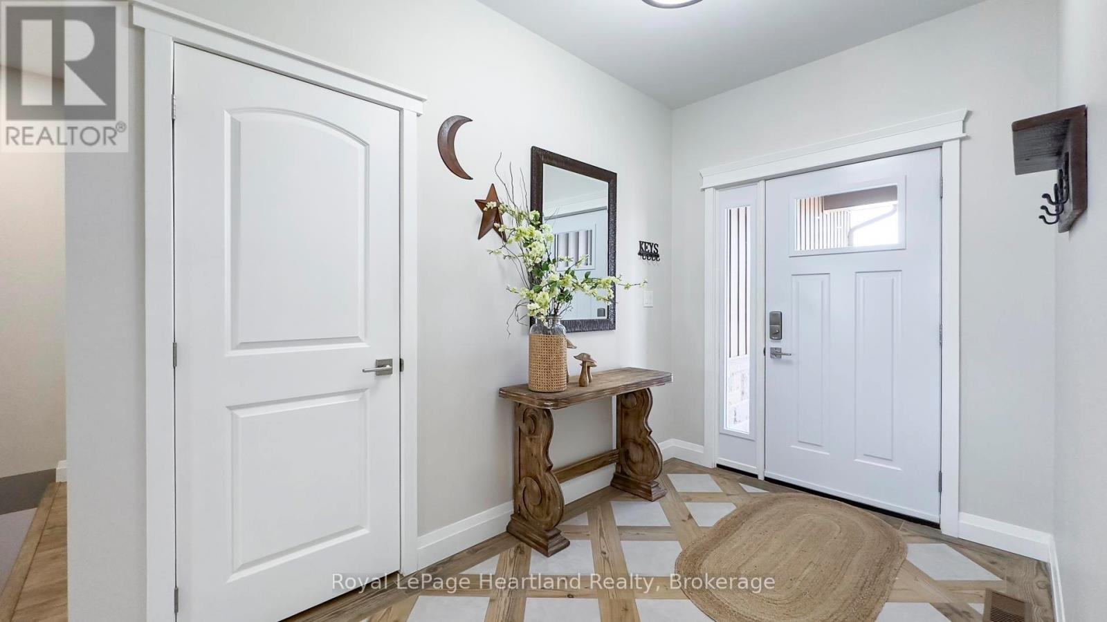 85049 Michelle Street, Ashfield-Colborne-Wawanosh, Ontario  N7A 3X9 - Photo 6 - X12034065