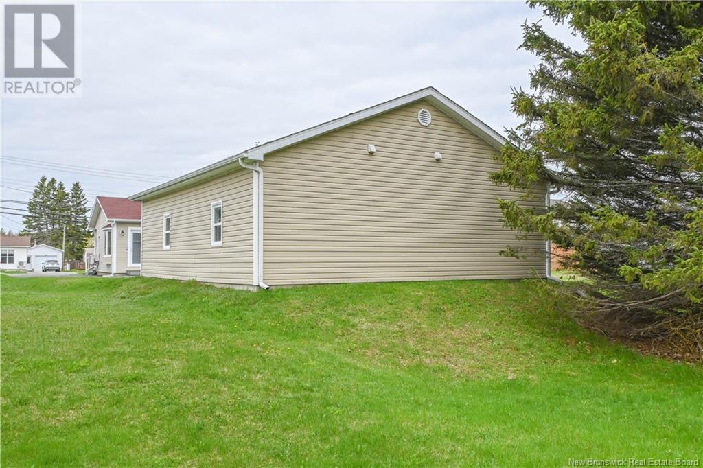 3410 Rue Centenaire Street, Tracadie, New Brunswick  E1X 1A6 - Photo 6 - NB114575