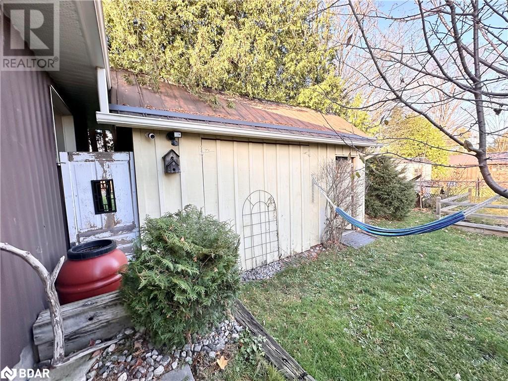 12 Elizabeth Street W, Creemore, Ontario  L0M 1G0 - Photo 30 - 40708947