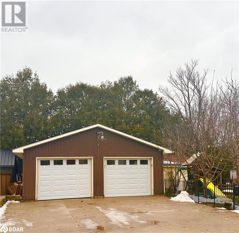 12 Elizabeth Street W, Creemore, Ontario  L0M 1G0 - Photo 31 - 40708947