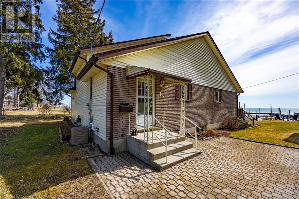 Property at 16 DEAN Avenue image 3