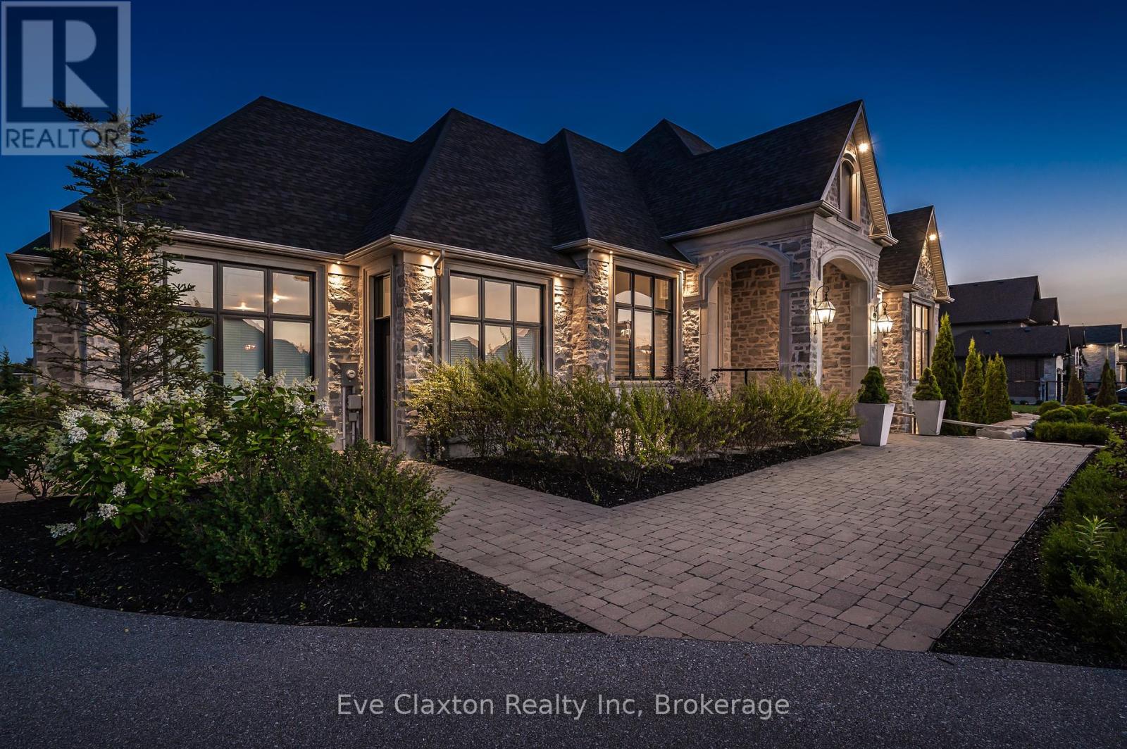 31 Reid Court, Puslinch, Ontario  N0B 2J0 - Photo 4 - X11997334