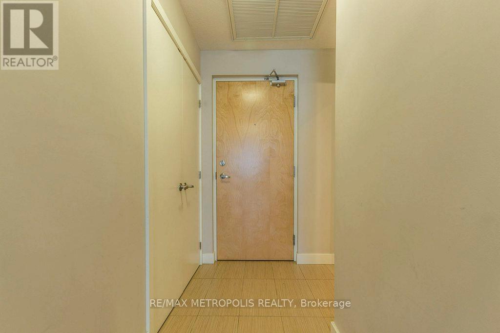 402 - 188 King Street S, Waterloo, Ontario  N2J 0C6 - Photo 4 - X12034025