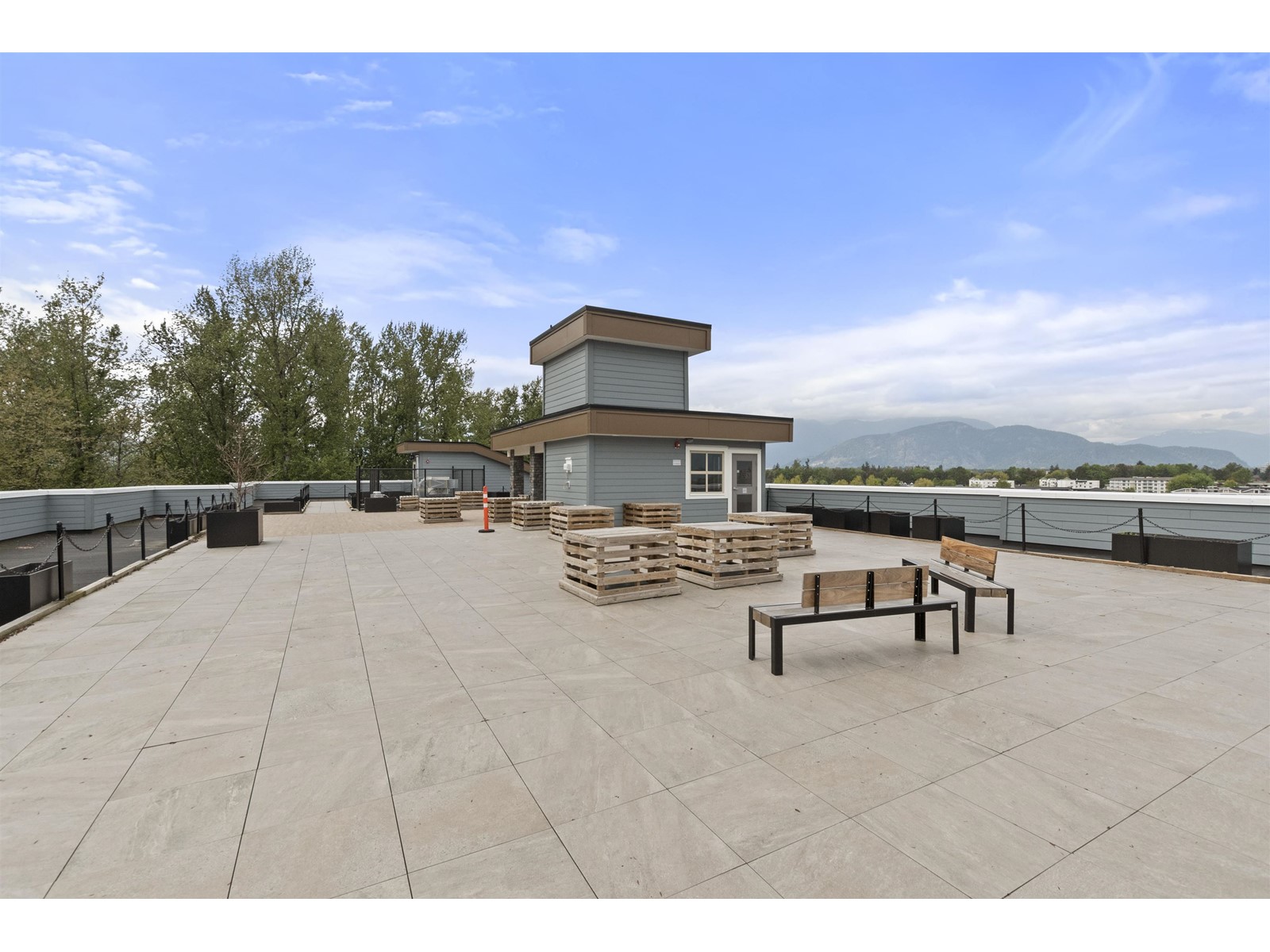 Property at 501 45562 AIRPORT ROAD image 5