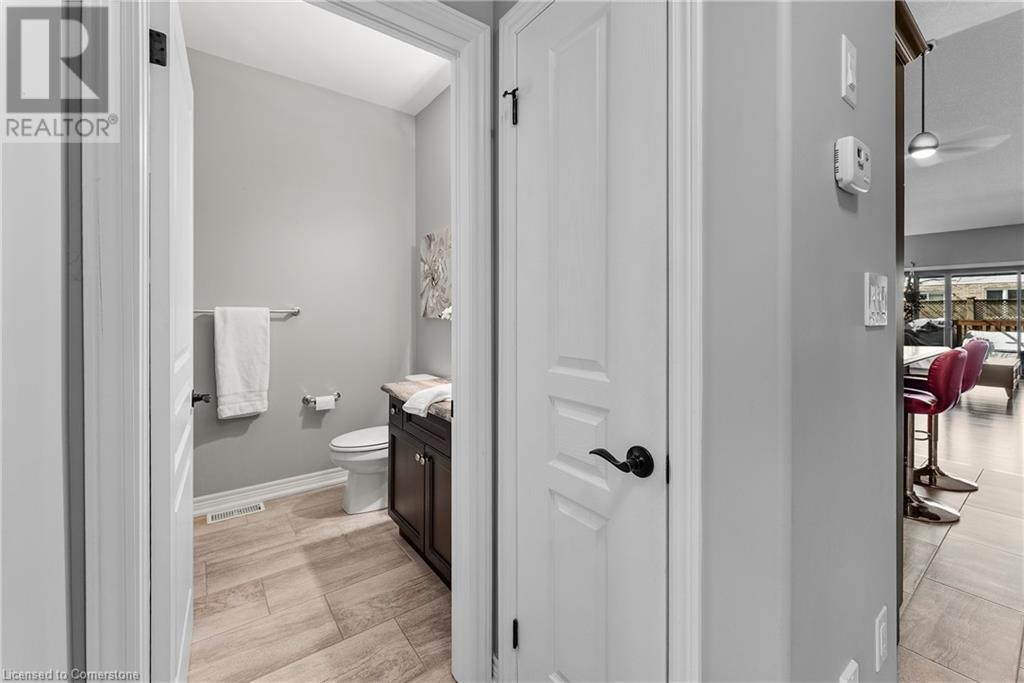 9440 Eagle Ridge Drive Unit# 12, Niagara Falls, Ontario  L2H 0G6 - Photo 8 - 40708648