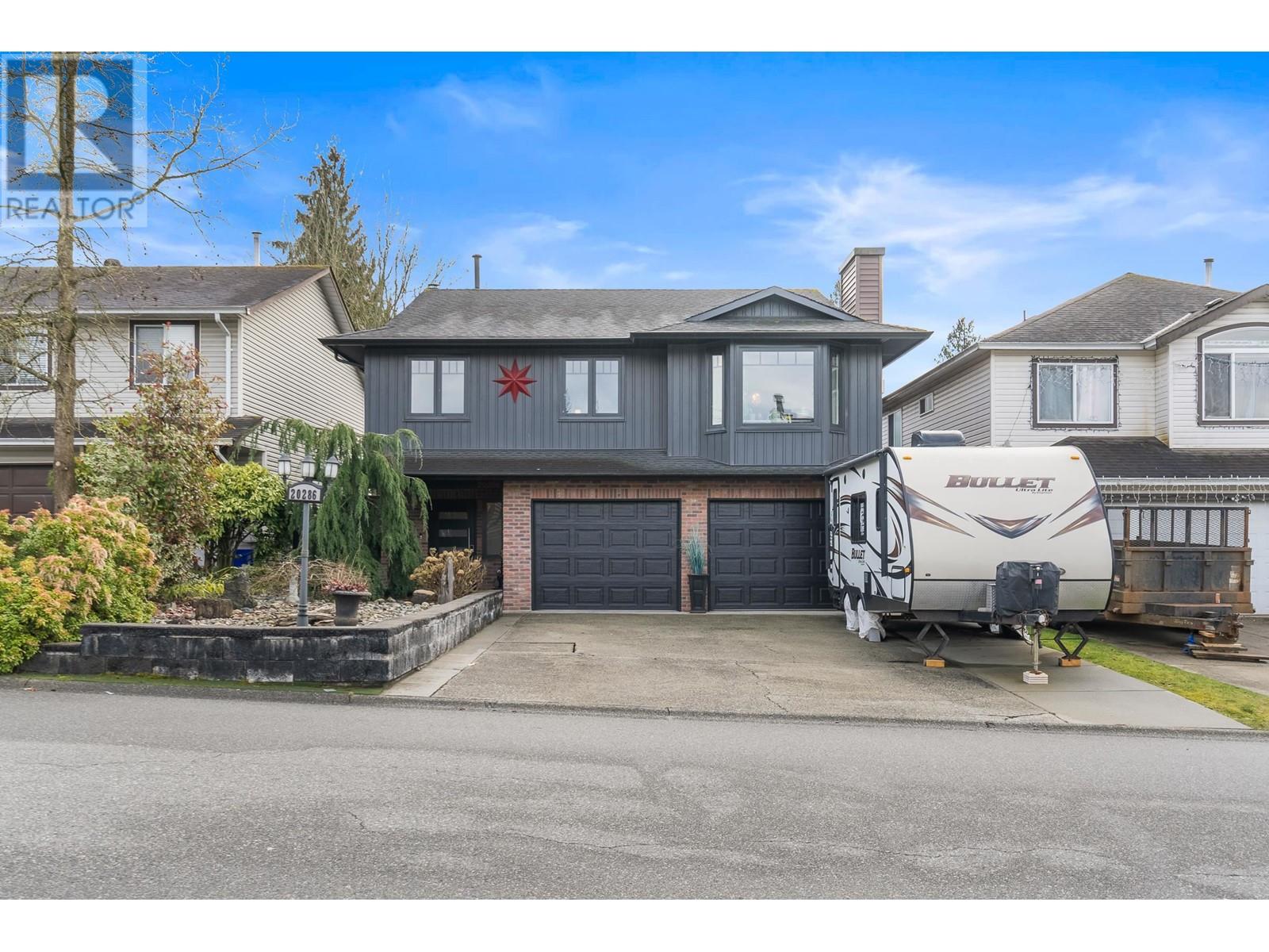 20286 116b Avenue, Maple Ridge, British Columbia  V2X 0C9 - Photo 1 - R2980310