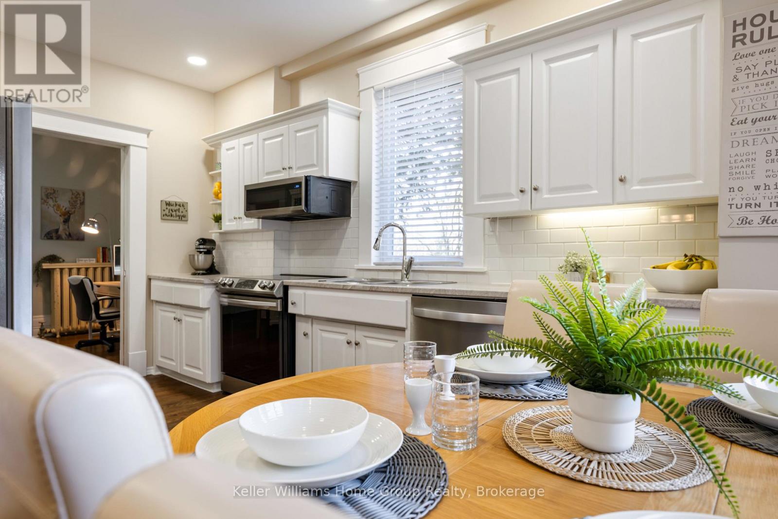 120 Union Street E, Centre Wellington, Ontario  N1M 1V9 - Photo 17 - X12033734