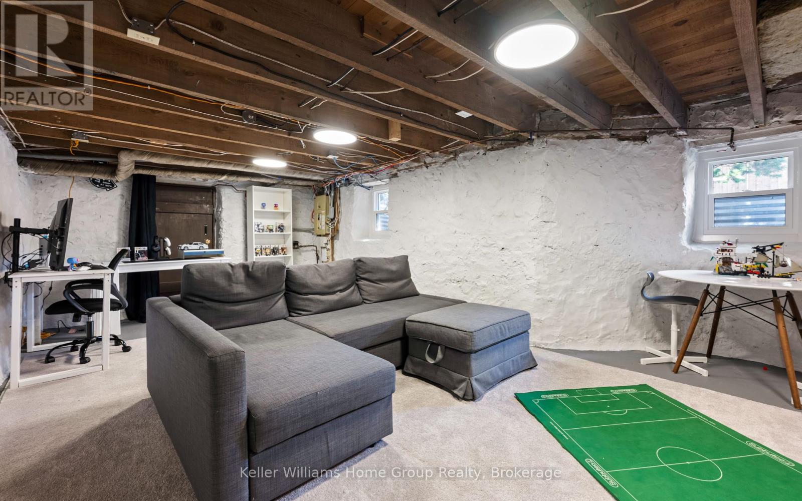 120 Union Street E, Centre Wellington, Ontario  N1M 1V9 - Photo 32 - X12033734