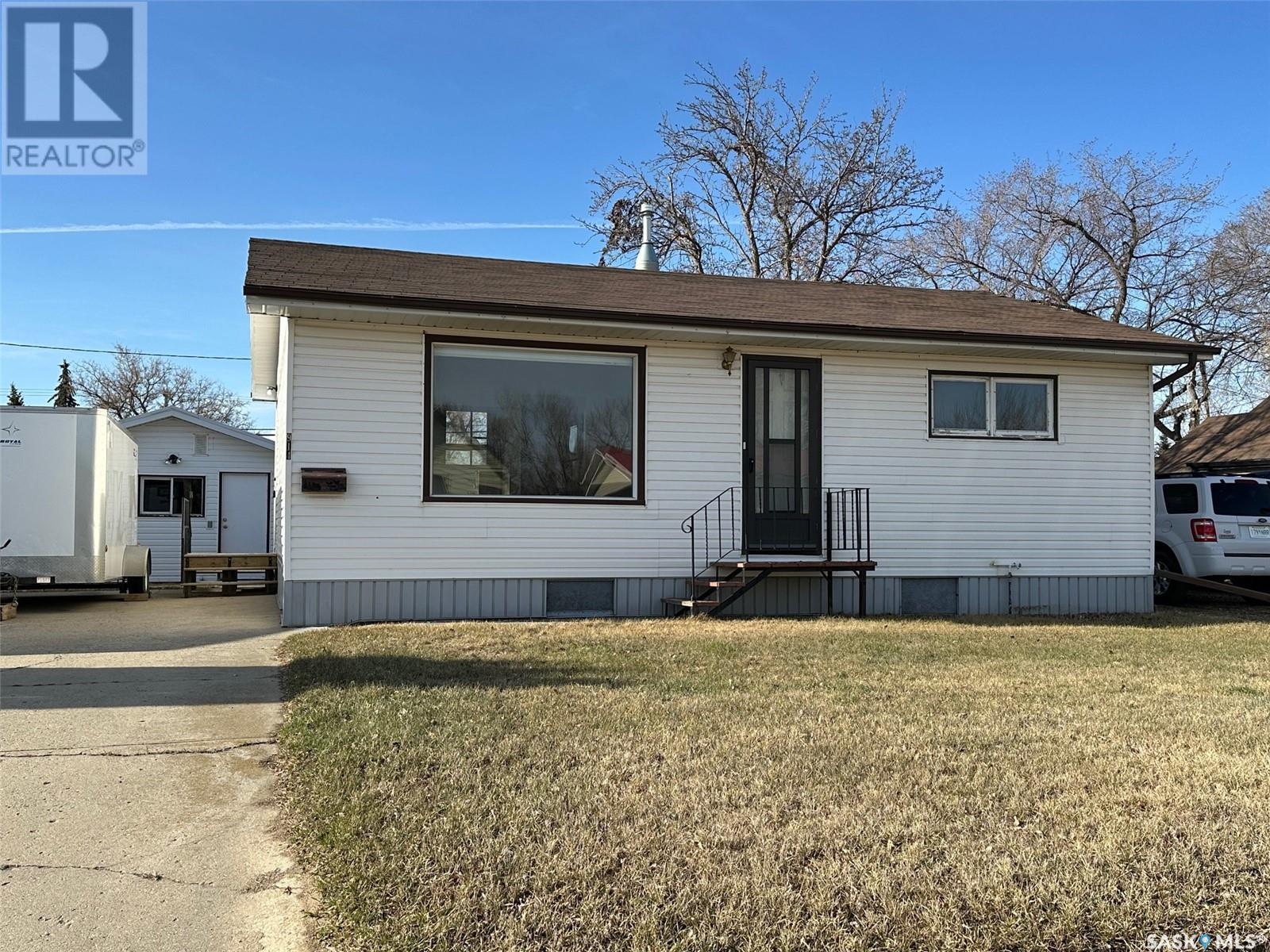 914 George STREET, estevan, Saskatchewan